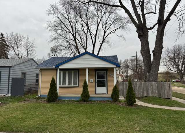 Property at 21008 Pinecrest St, Taylor, MI 48180, 3 beds, 1 bath