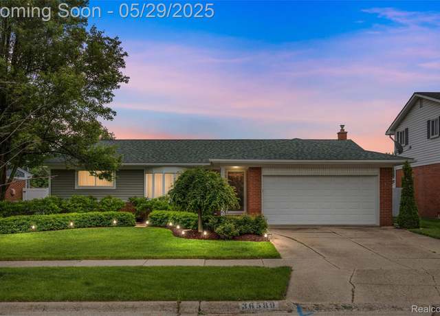 Property at 36589 Dowling St, Livonia, MI 48150, 3 beds, 1.5 baths