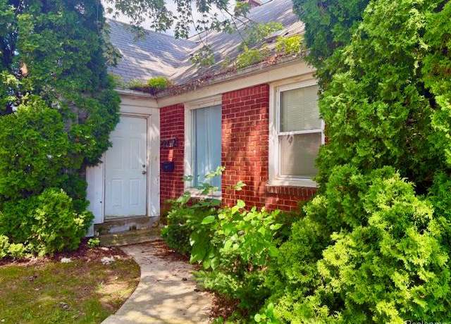 Property at 22772 Brittany Ave, Eastpointe, MI 48021, 3 beds, 1 bath