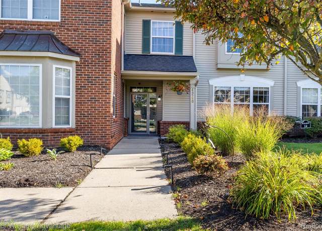 Property at 4240 Hampton Ridge Blvd, Genoa Township, MI 48843, 2 beds, 2.5 baths