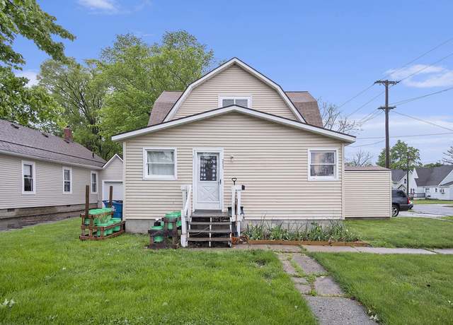 Property at 211 S State St, Sparta, MI 49345, 6 beds, 4 baths