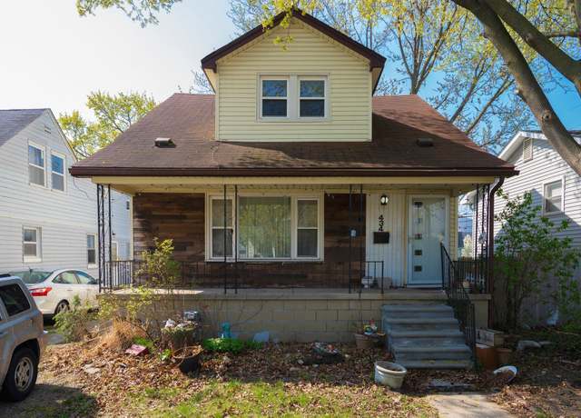 Property at 434 Jewell St, Ferndale, MI 48220, 3 beds, 2 baths