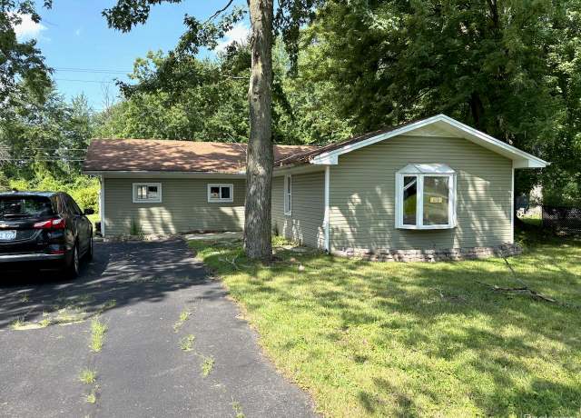 Property at 3750 Alida Ave, Rochester Hills, MI 48309, 4 beds, 2 baths
