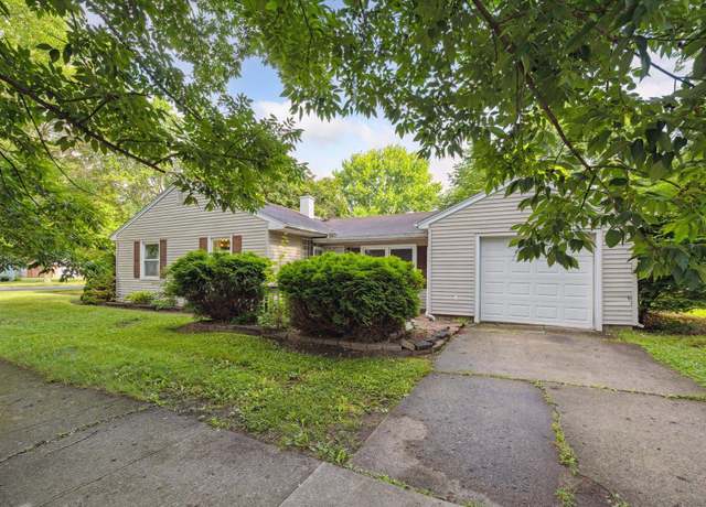 Property at 915 S Cedar St, Owosso, MI 48867, 3 beds, 1 bath