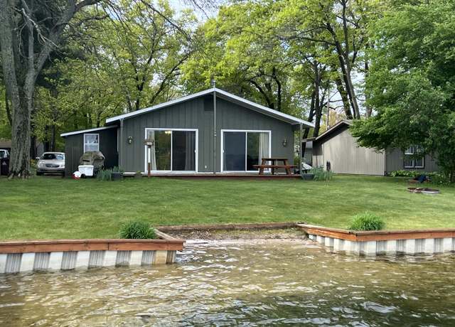 Property at 8190 Shenandoah Ln, Howard City, MI 49329, 3 beds, 1 bath