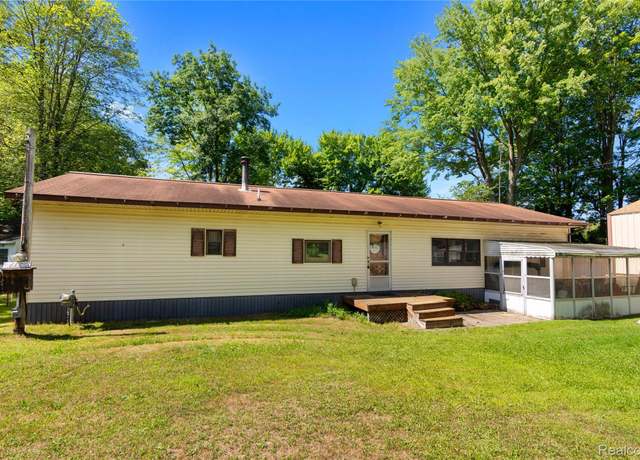 Property at 4175 Cherokee St, Clement Township, MI 48624, 3 beds, 1 bath