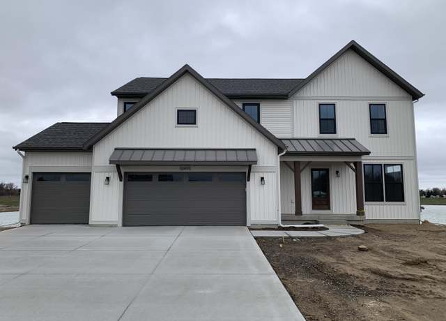 Property at 10495 Poppy Ln, Allendale, MI 49401, 4 beds, 2.5 baths