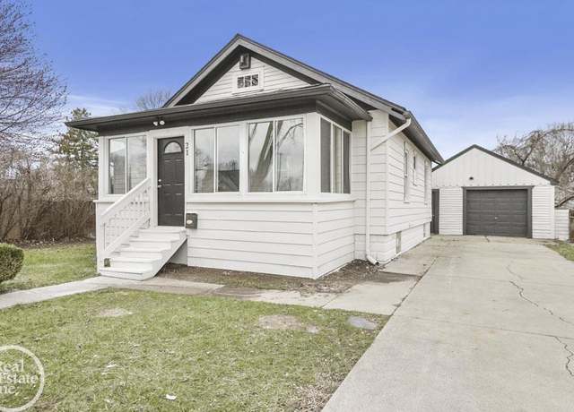 Property at 21 Fessenden St, Mt Clemens, MI 48043, 3 beds, 2 baths