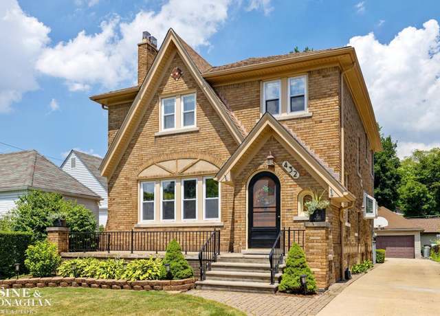 Property at 432 Calvin Ave, Grosse Pointe, MI 48236, 4 beds, 1.5 baths