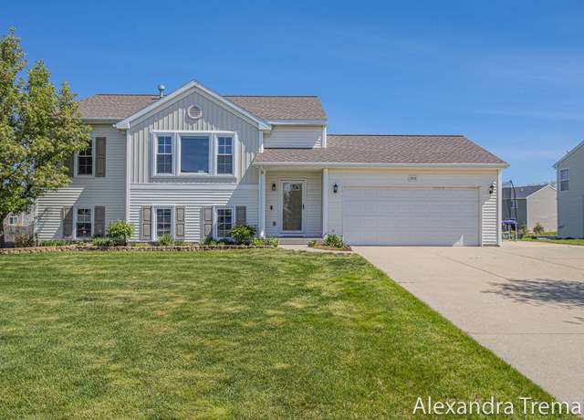 Property at 2025 Waler Dr, Hudsonville, MI 49426, 3 beds, 2 baths