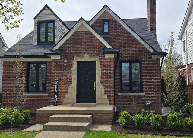 Property at 1729 W Houstonia Ave, Royal Oak, MI 48073, 3 beds, 2.5 baths