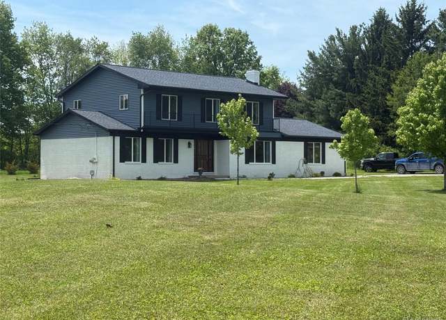 Property at 1700 Oakwood Rd, Ortonville, MI 48462, 4 beds, 2.5 baths