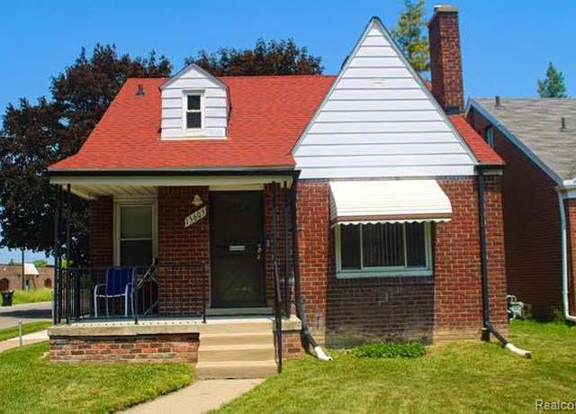 Property at 15605 Carlisle St, Detroit, MI 48205, 3 beds, 1.5 baths
