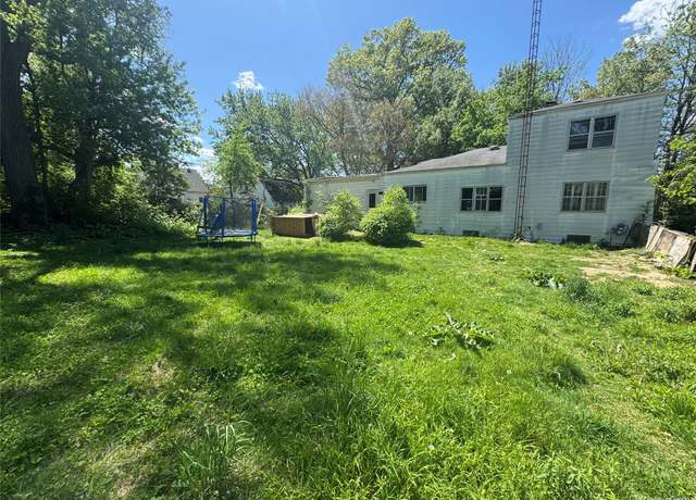 Property at 454 E Atherton Rd, Flint, MI 48507, 4 beds, 2 baths