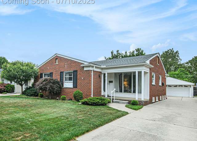 Property at 6147 Dwight St, Dearborn Heights, MI 48127, 4 beds, 2.5 baths