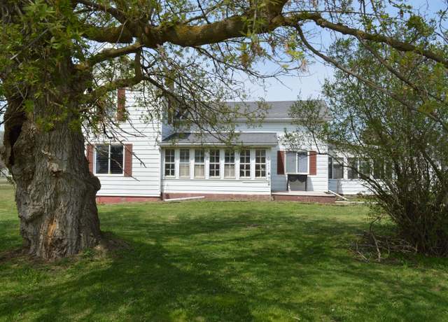 Property at 12432 Hill Rd, Swartz Creek, MI 48473, 3 beds, 1 bath