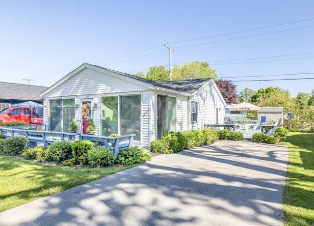 Property at 7355 Kilkare Rd, Lexington, MI 48450, 2 beds, 1 bath