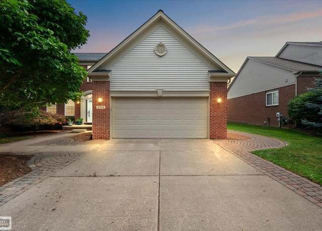 Property at 4704 Walden Dr, Troy, MI 48098, 4 beds, 3.5 baths