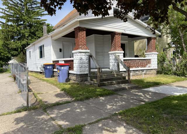 Property at 911 Muskegon Ave NW, Grand Rapids, MI 49504, 3 beds, 1 bath