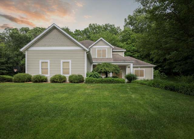 Property at 2240 Watercrest Dr NE, Ada, MI 49301, 4 beds, 2.5 baths
