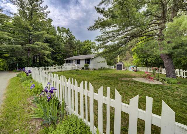 Property at 2020 Cove Dr, Traverse City, MI 49685, 3 beds, 1 bath