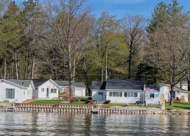 Property at 1249 N Crooked Lake Dr, Lake, MI 48632, 9 beds, 4.5 baths