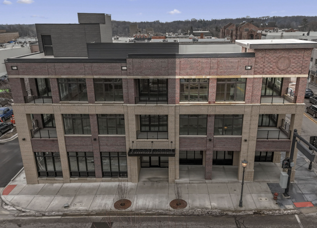 Property at 156 N Center St Unit 301, Northville, MI 48167, 1 bed, 1.5 baths