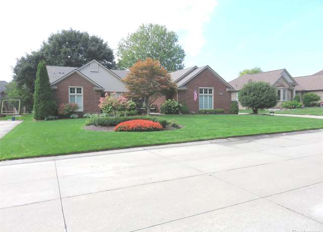 Property at 2322 Regency Hills Dr, Shelby Charter Township, MI 48316, 3 beds, 2.5 baths