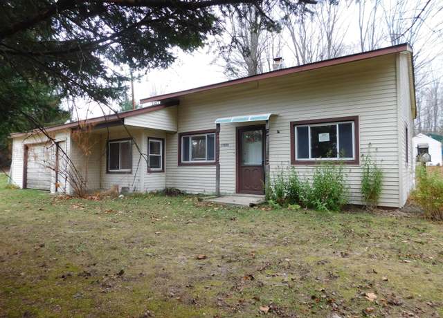 Property at 17850 Dobbyn Rd, Atlanta, MI 49709, 2 beds, 1 bath