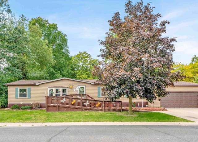 Property at 2015 Plum St, Clarkston, MI 48348, 3 beds, 2 baths