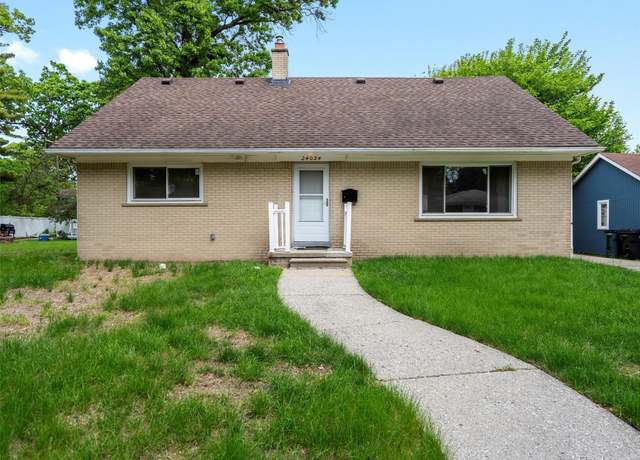 Property at 24034 Meadowlark St, Oak Park, MI 48237, 5 beds, 2.5 baths