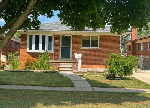 Property at 1072 Harrison Blvd, Lincoln Park, MI 48146, 3 beds, 1.5 baths