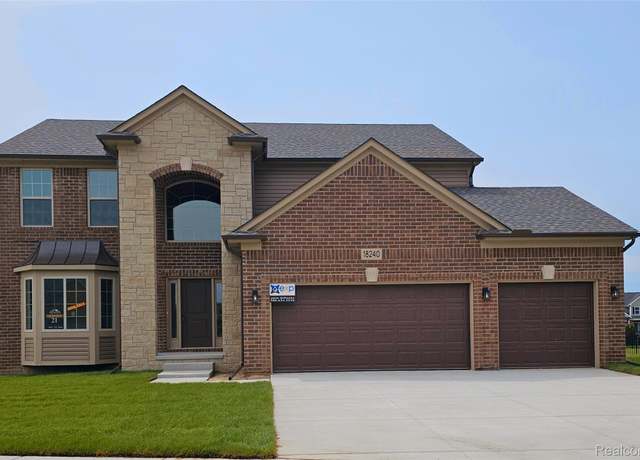 Property at 18240 Stallmann Dr, Macomb, MI 48042, 4 beds, 2.5 baths