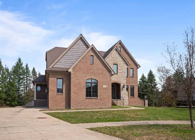 Property at 13487 Owl Ct, Shelby Twp, MI 48315, 4 beds, 2.5 baths