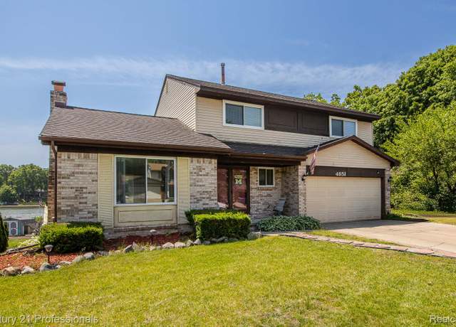 Property at 4851 Shoreline Blvd, Waterford, MI 48329, 4 beds, 2.5 baths
