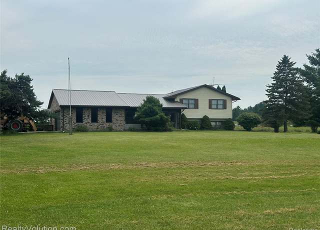 Property at 12749 Burt Rd, Riley, MI 48041, 3 beds, 1.5 baths