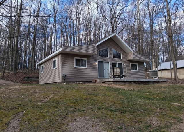Property at 9550 Golf Port Dr #202, Canadian Lakes, MI 49346, 2 beds, 2 baths