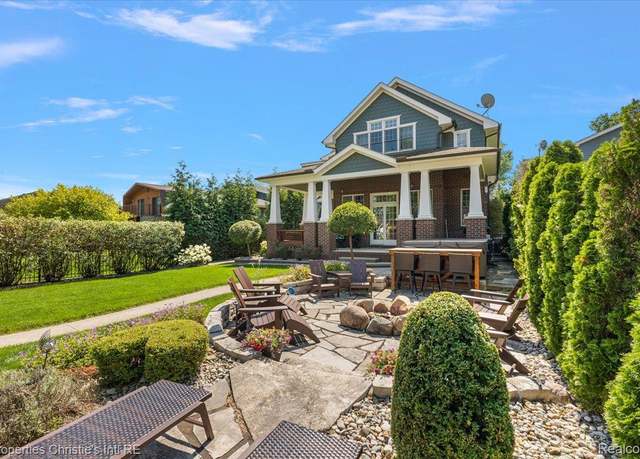 Property at 37848 Siesta St, Harrison Township, MI 48045, 4 beds, 3.5 baths