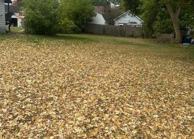 Property at 208 S Sheridan St, Bay City, MI 48708, 1 bath