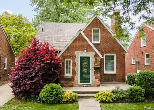 Property at 2029 Hubbell St, Dearborn, MI 48128, 3 beds, 2 baths