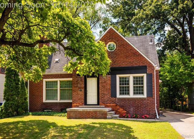 Property at 1065 Earl Blvd, Ferndale, MI 48220, 3 beds, 2.5 baths