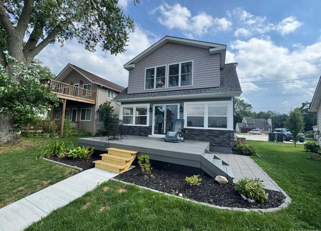 Property at 677 King Cir, Lake Orion, MI 48362, 4 beds, 2 baths