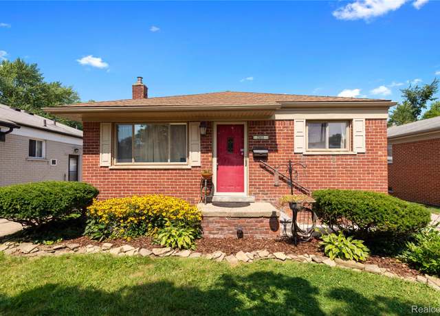 Property at 23633 Deziel St, St Clair Shores, MI 48082, 3 beds, 1 bath