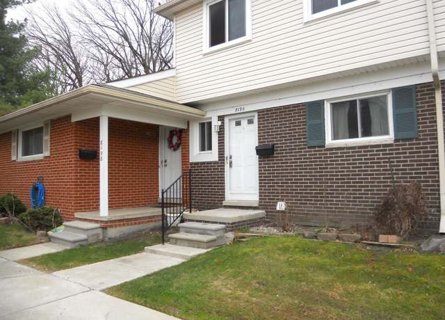 Property at 8196 Farnum Ave, Warren, MI 48093, 3 beds, 1.5 baths