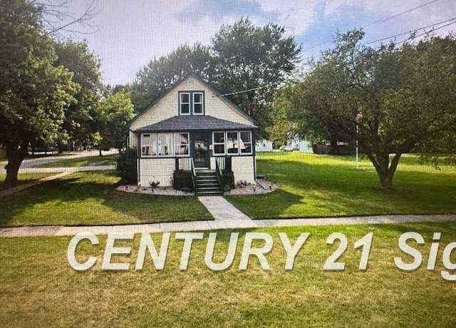 Property at 217 S Franklin St, Saginaw, MI 48604, 2 beds, 1.5 baths