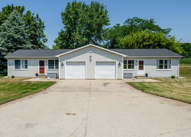 Property at 6209-6211 Hipps Hollow Rd, Berrien Township, MI 49111, 6 beds, 2 baths