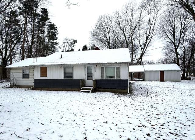 Property at 11150 Pennock Ln, Delton, MI 49046, 3 beds, 2 baths
