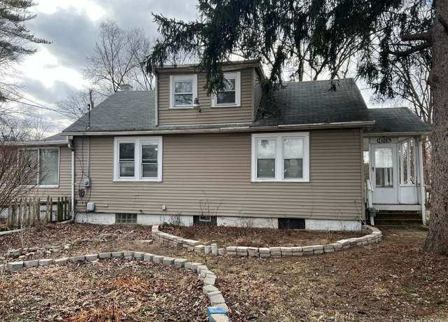 Property at 24067 Sargent Ave, Southfield, MI 48033, 3 beds, 1 bath