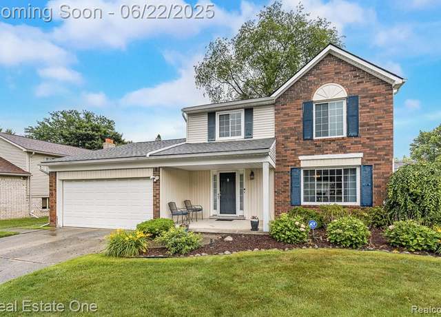 Property at 42514 Freeport Dr, Sterling Heights, MI 48313, 3 beds, 2.5 baths