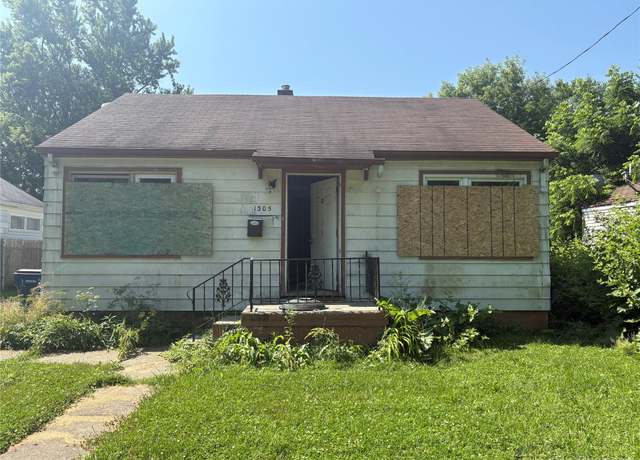 Property at 1305 Huron St, Mt Morris, MI 48507, 2 beds, 1 bath